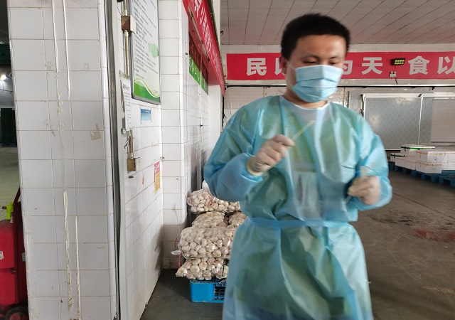 根据新冠疫情最新动态 | 志广果蔬开展新一轮果蔬、环境核酸检测